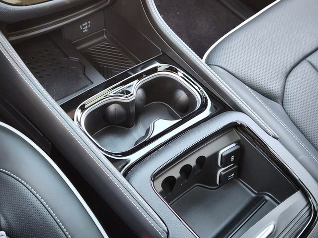 New 2026 Chrysler Pacifica Limited w/ S Appearance Package FWD image 15