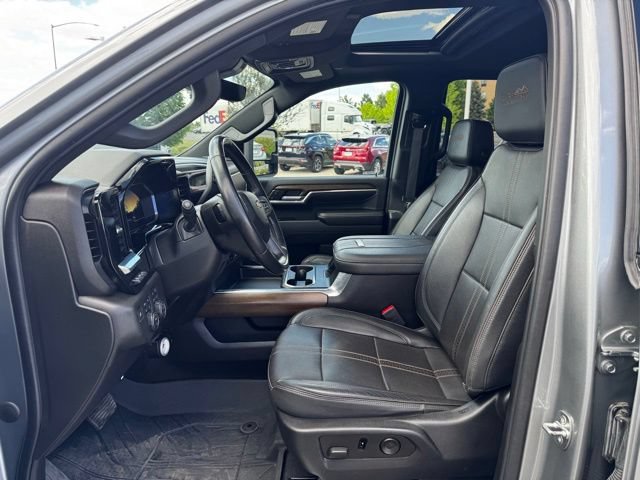 Used 2024 Chevrolet Silverado 3500 High Country w/ High Country Premium Package AWD/4WD image 20