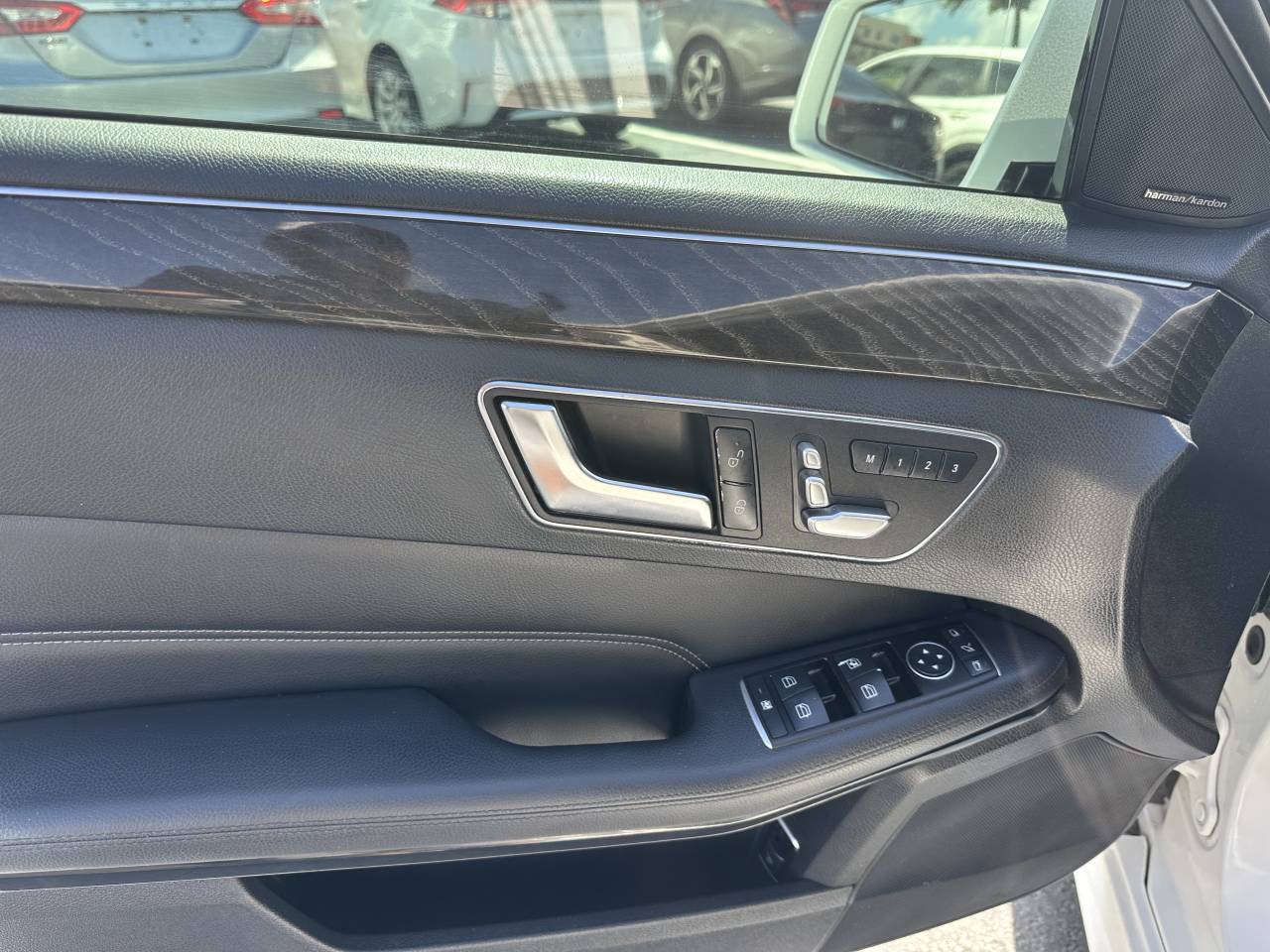 Used 2016 Mercedes-Benz E 350 Sedan image 18