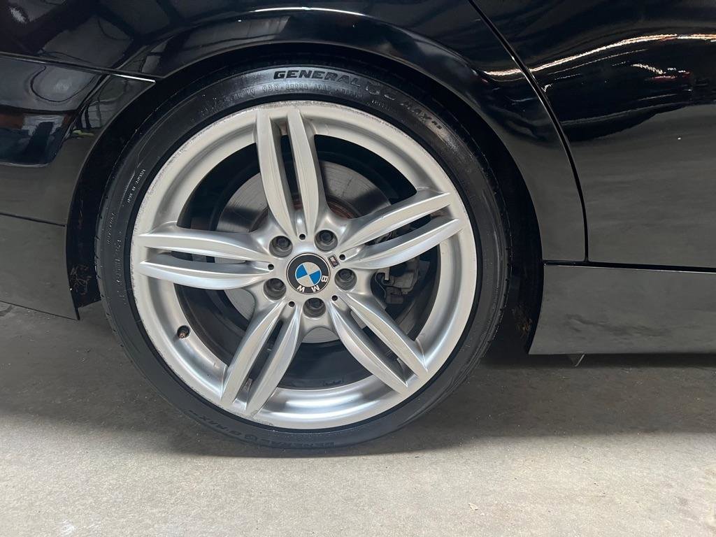 Used 2010 BMW 335i Sedan image 12