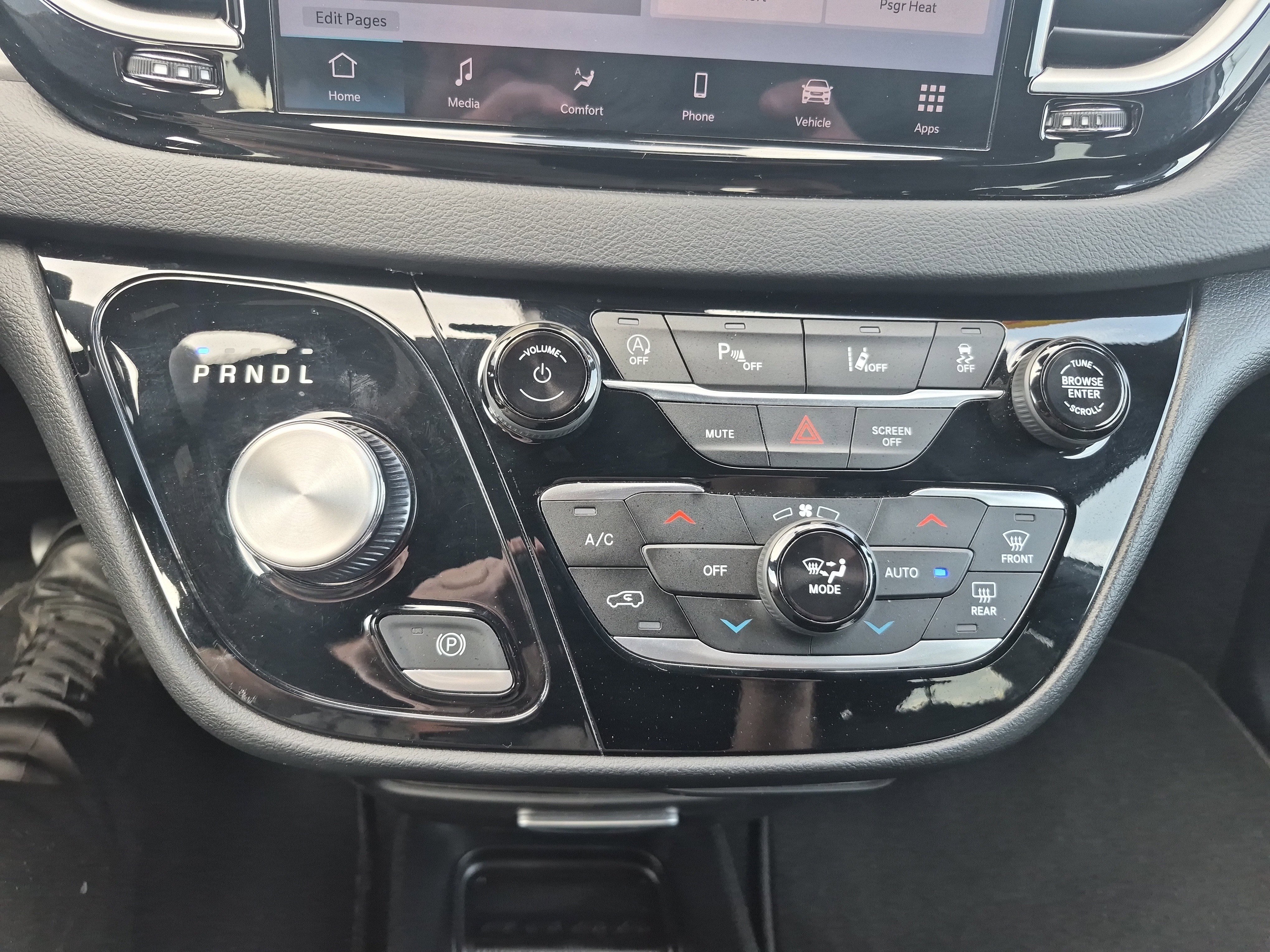 Used 2026 Chrysler Pacifica Select image 31