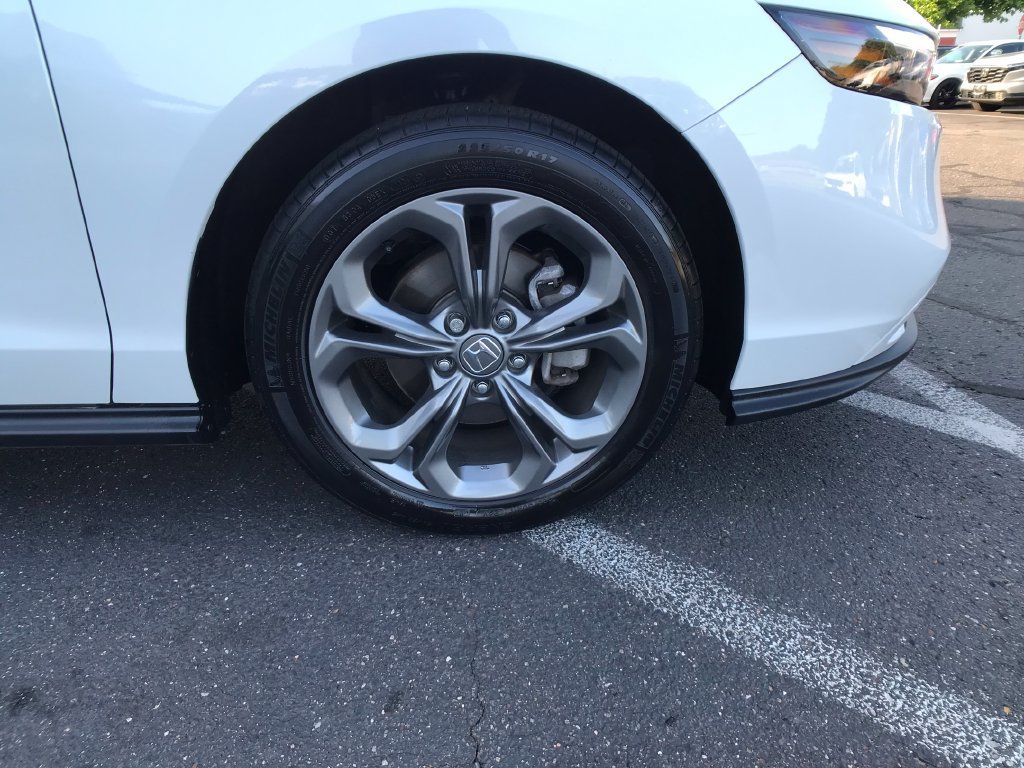 Certified 2024 Honda Accord EX image 5