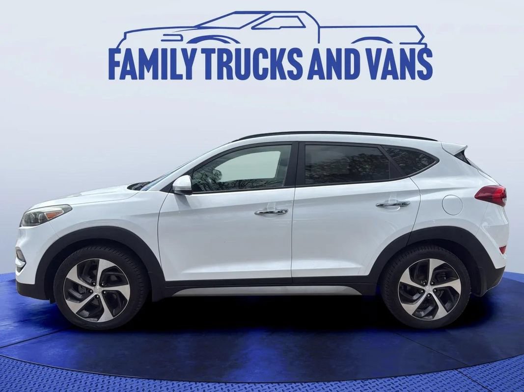 Used 2017 Hyundai Tucson Limited w/ Limited Ultimate Package 03 AWD/4WD image 2