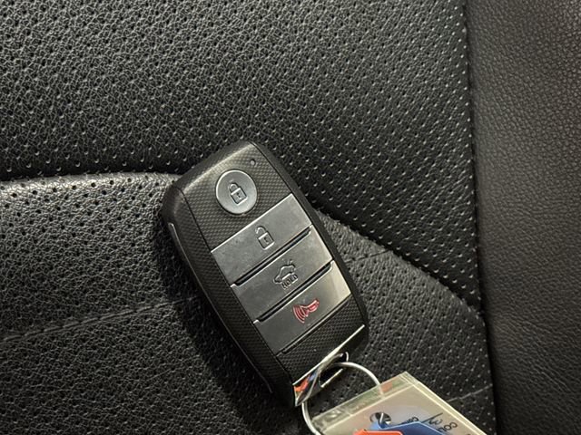 Used 2019 Kia Optima SX image 27