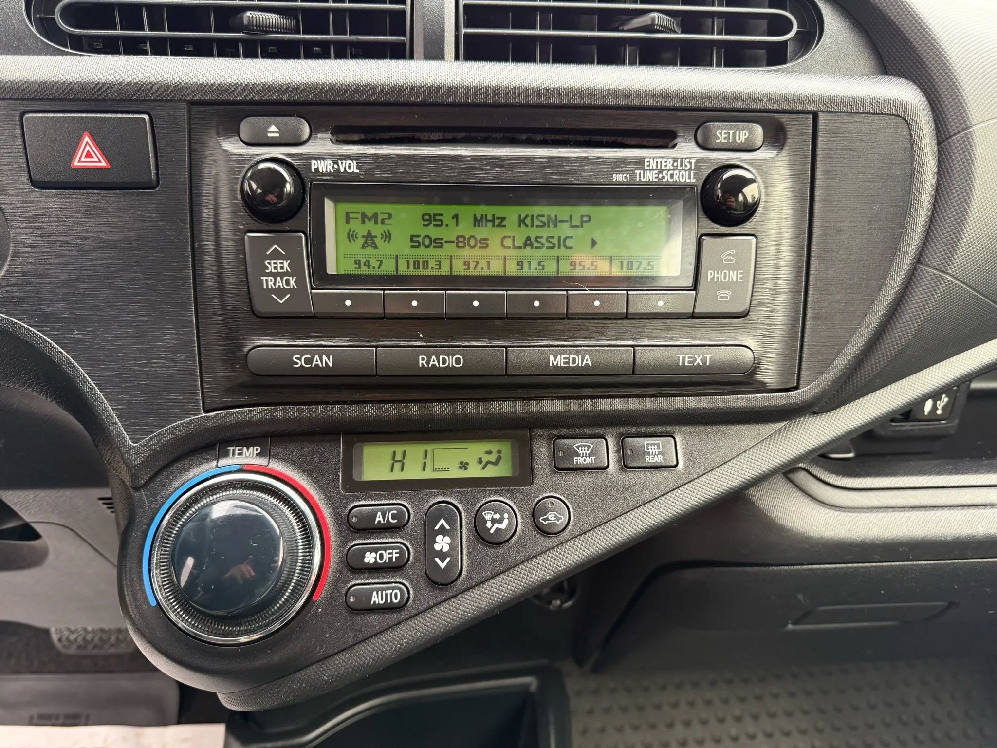 Used 2014 Toyota Prius C One image 12