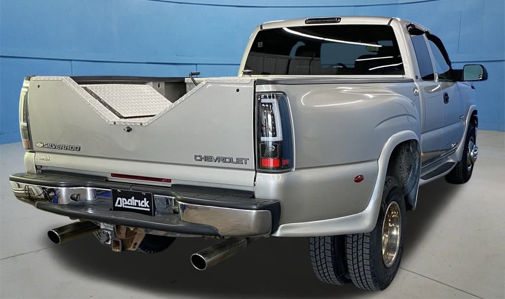 Used 2004 Chevrolet Silverado 3500 LT image 11