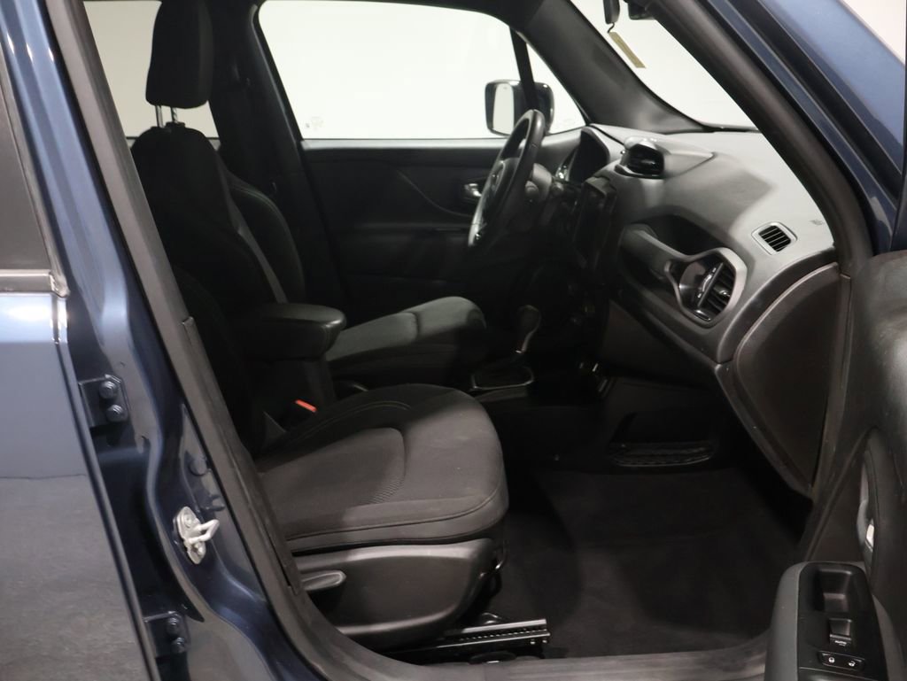 Used 2022 Jeep Renegade Altitude image 23