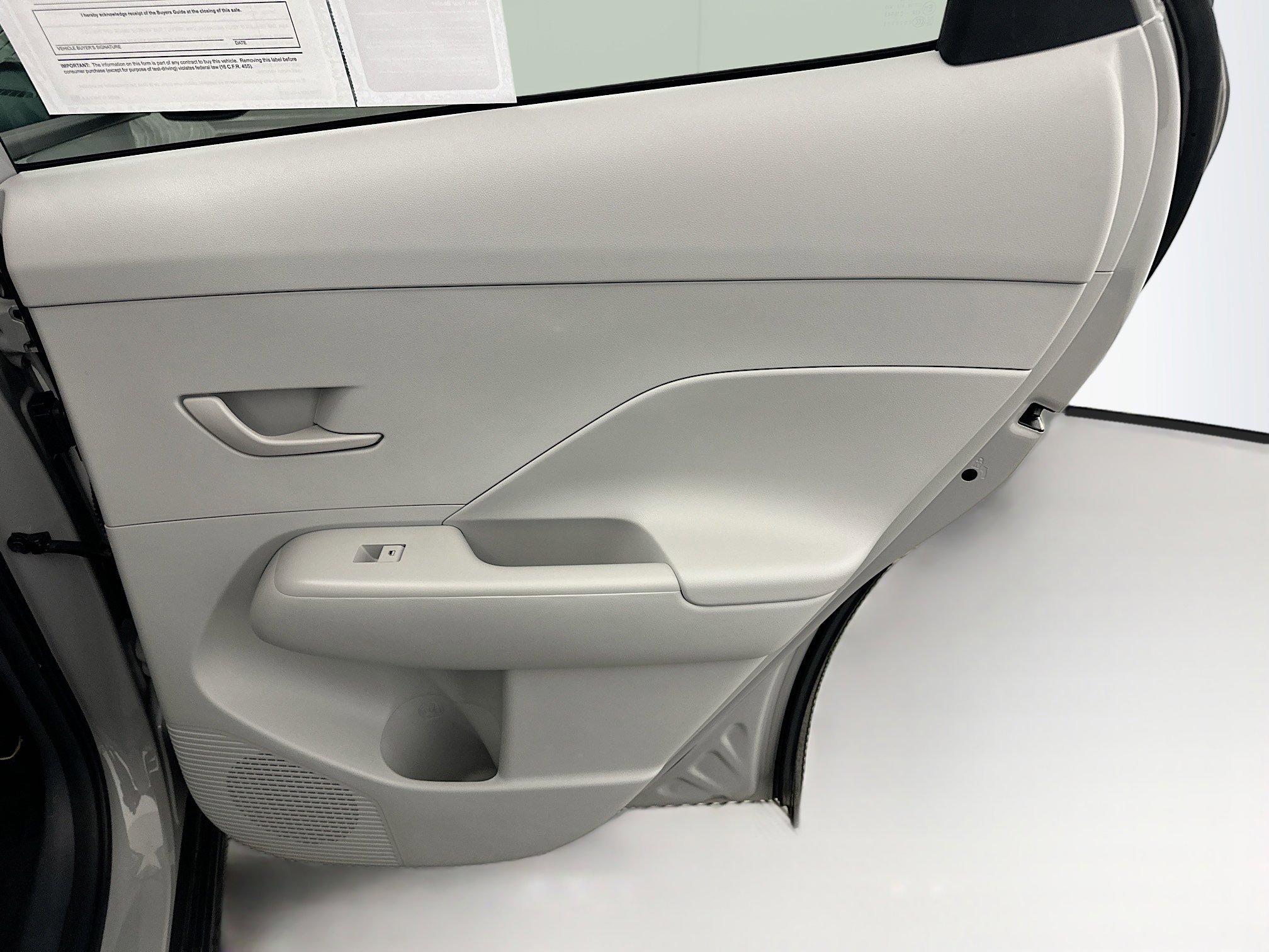 Used 2025 Hyundai Kona SEL image 30