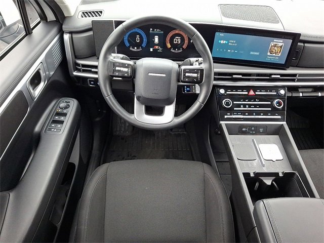 Used 2025 Hyundai Santa Fe SE image 14
