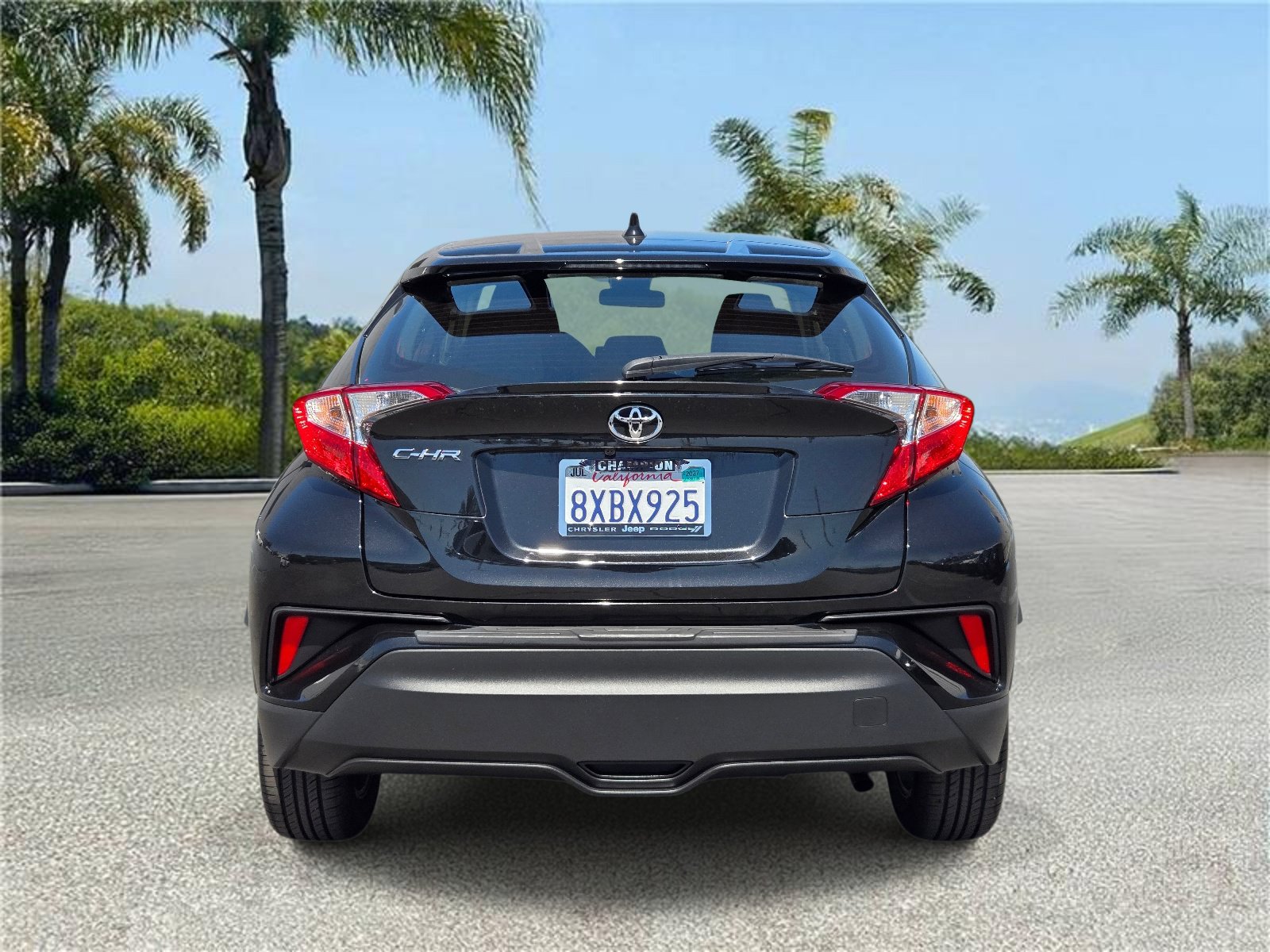 Used 2021 Toyota C-HR LE FWD image 5