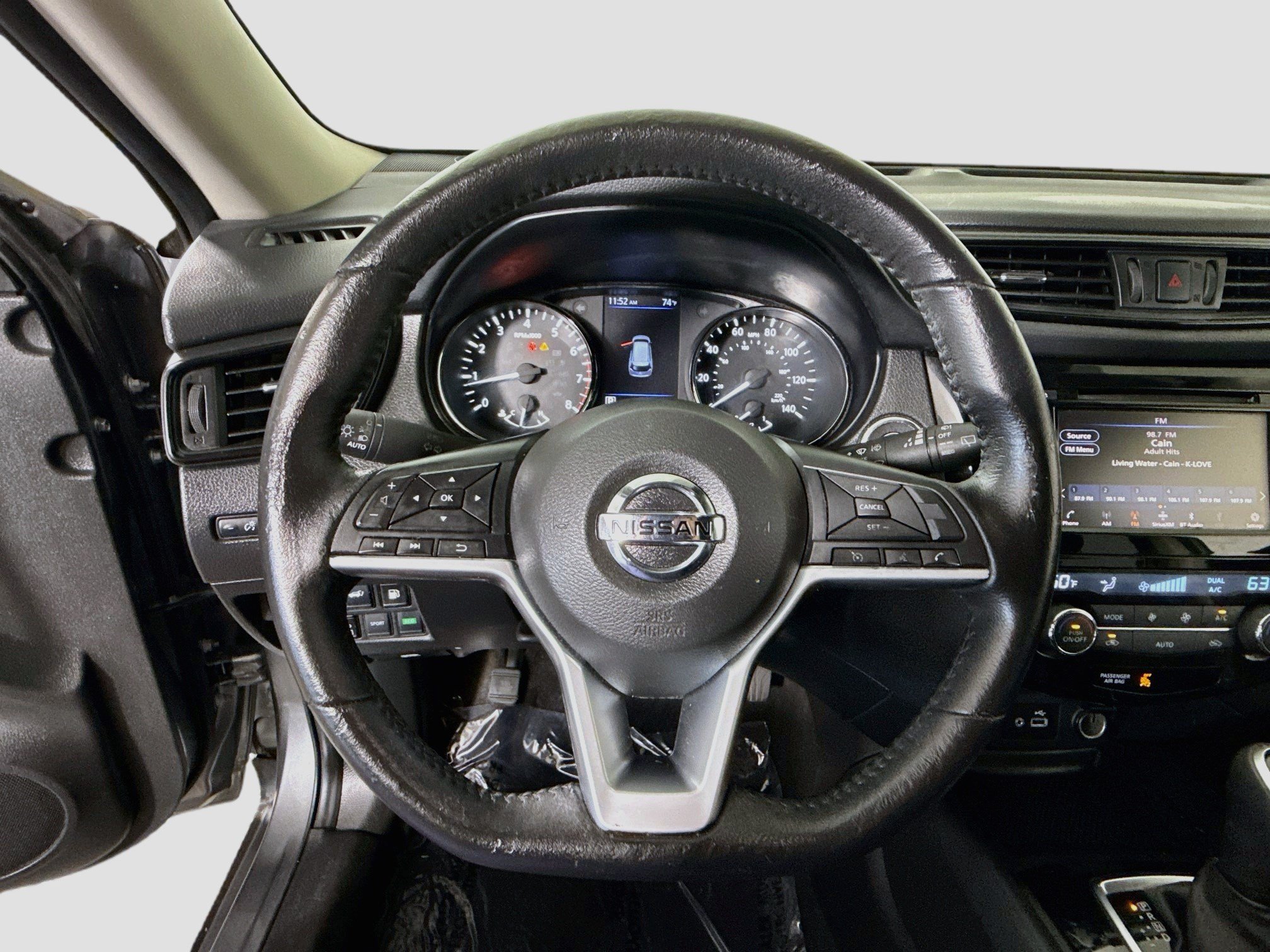 Used 2020 Nissan Rogue SV AWD/4WD image 13