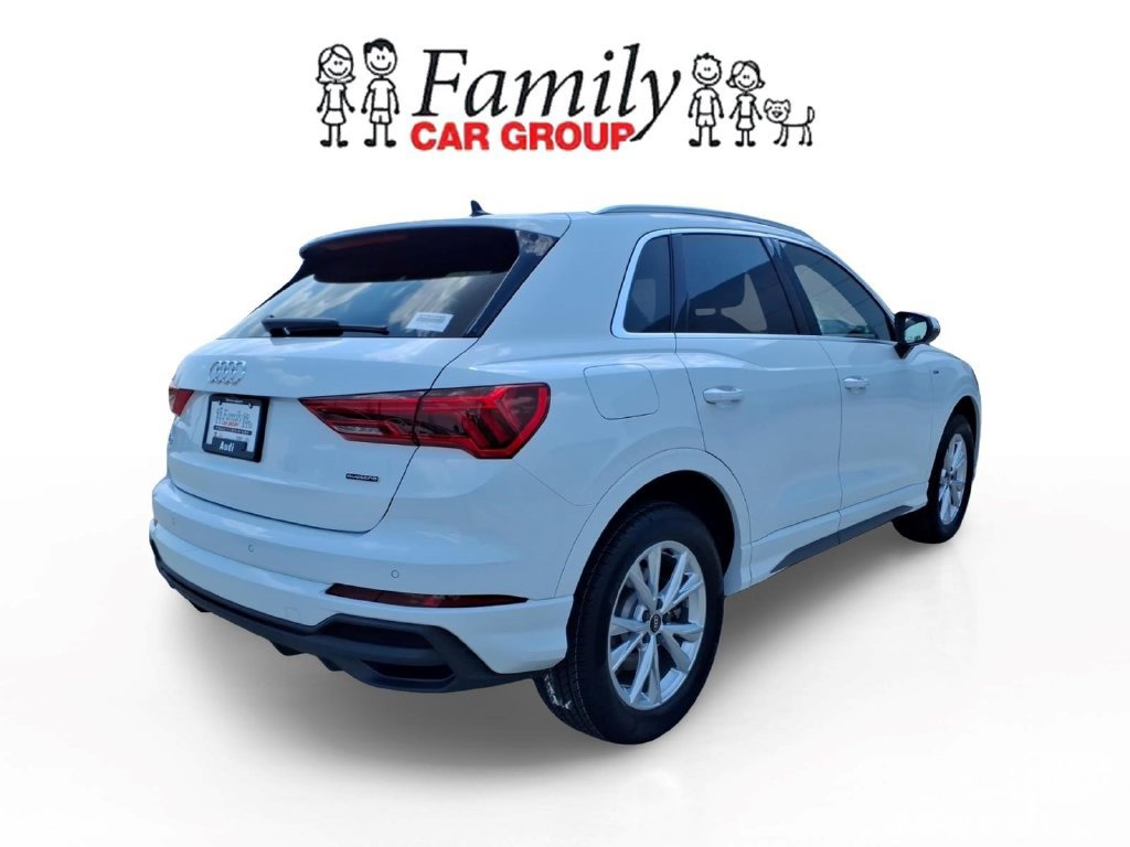 Used 2023 Audi Q3 2.0T Premium Plus w/ Premium Plus Package AWD/4WD image 4