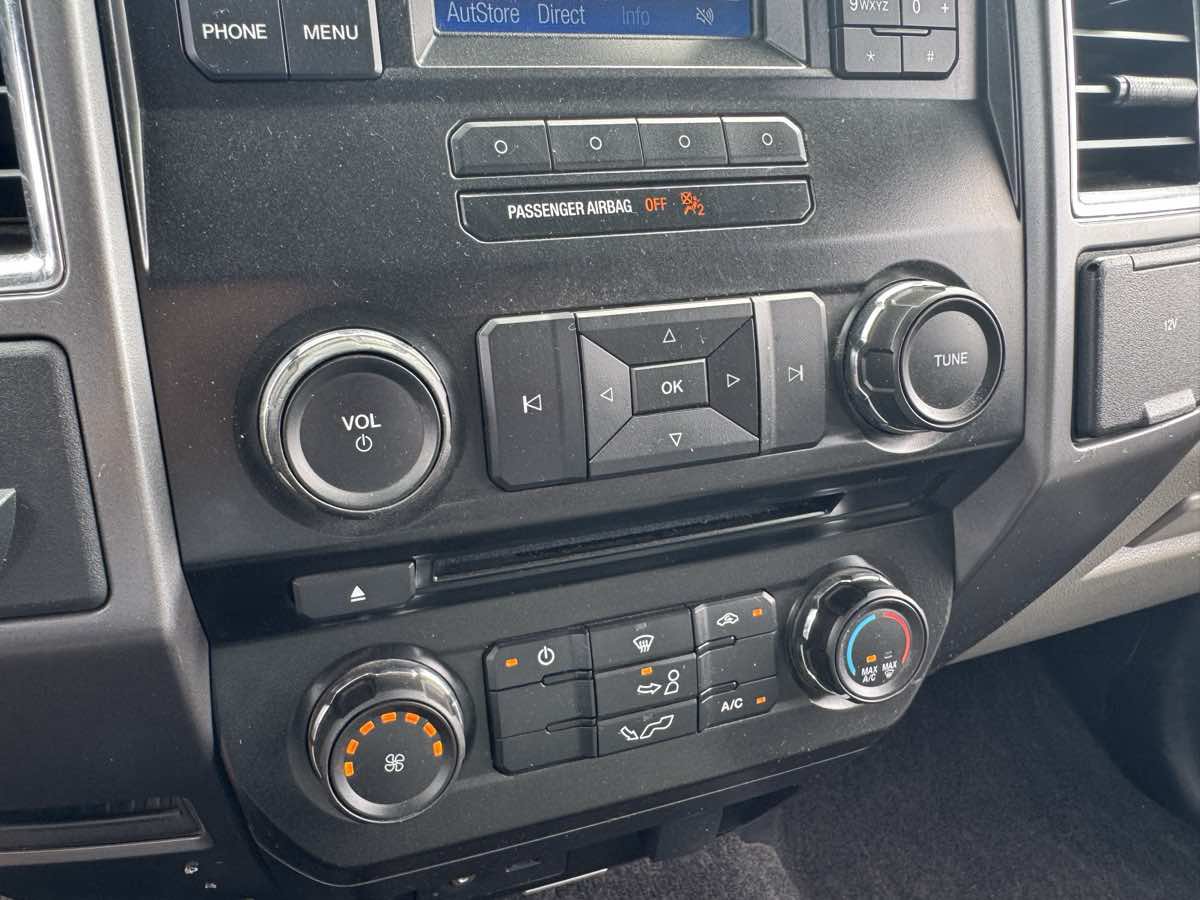 Used 2015 Ford F150 XLT RWD image 28