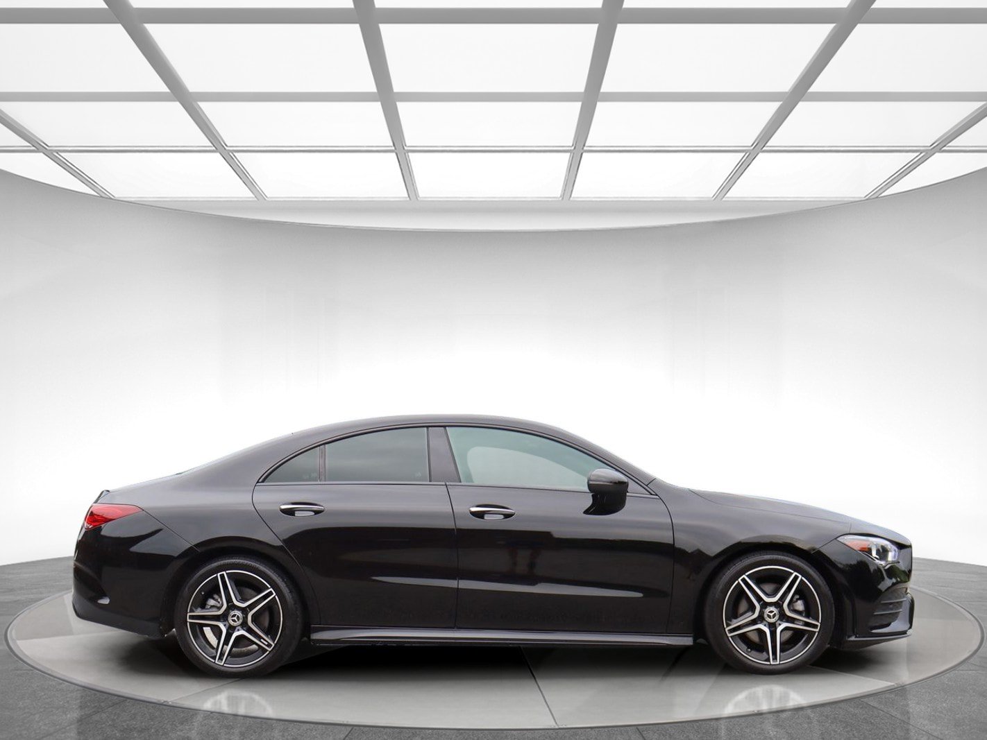 Used 2023 Mercedes-Benz CLA 250 4MATIC w/ AMG Line image 4