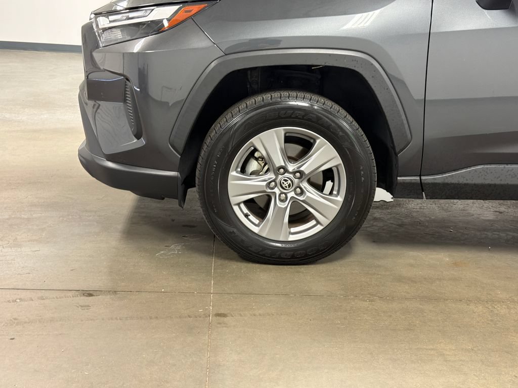 Used 2024 Toyota RAV4 XLE FWD image 11