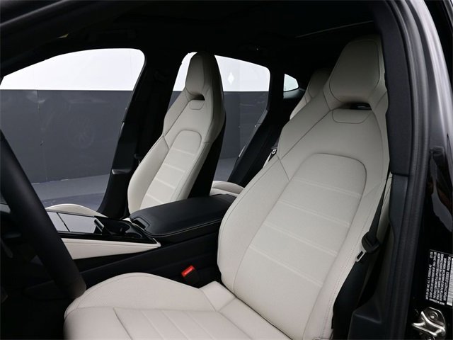 New 2026 Porsche Panamera 4 image 5
