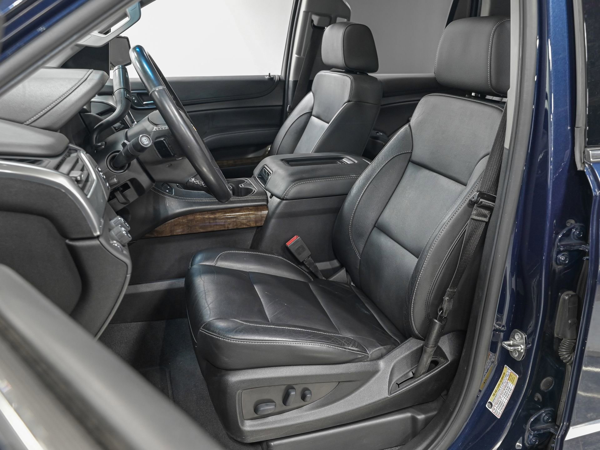 Used 2019 Chevrolet Tahoe LT image 16
