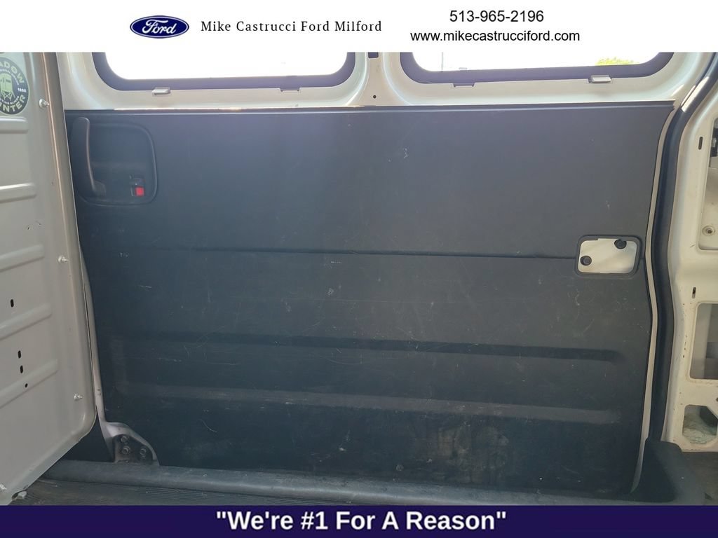 Used 2017 GMC Savana 2500 RWD image 18