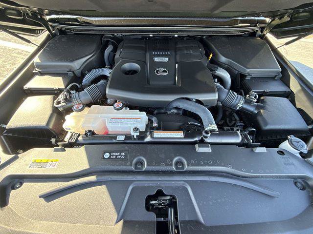 Certified 2025 Lexus GX 550 w/ Cold Area Package AWD/4WD image 28