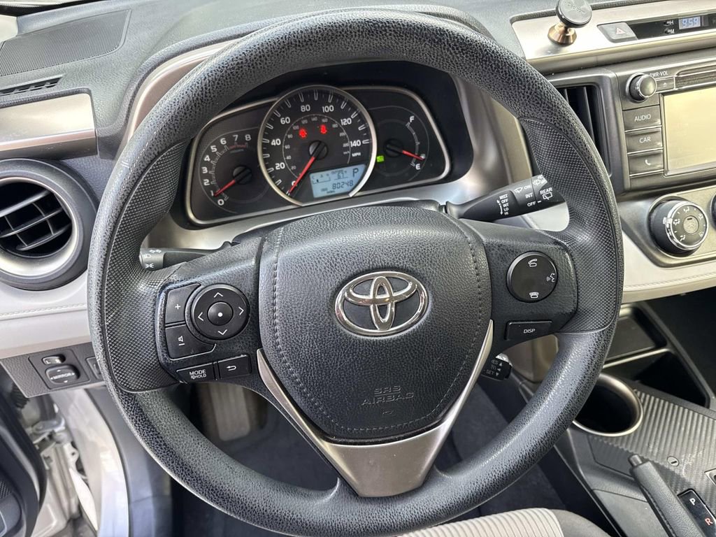 Used 2014 Toyota RAV4 LE image 23