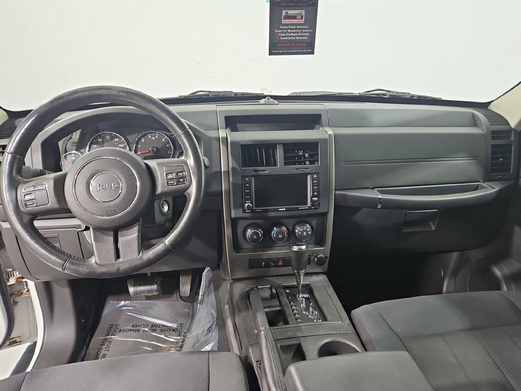 Used 2012 Jeep Liberty Sport w/ Popular Equipment Group AWD/4WD image 13