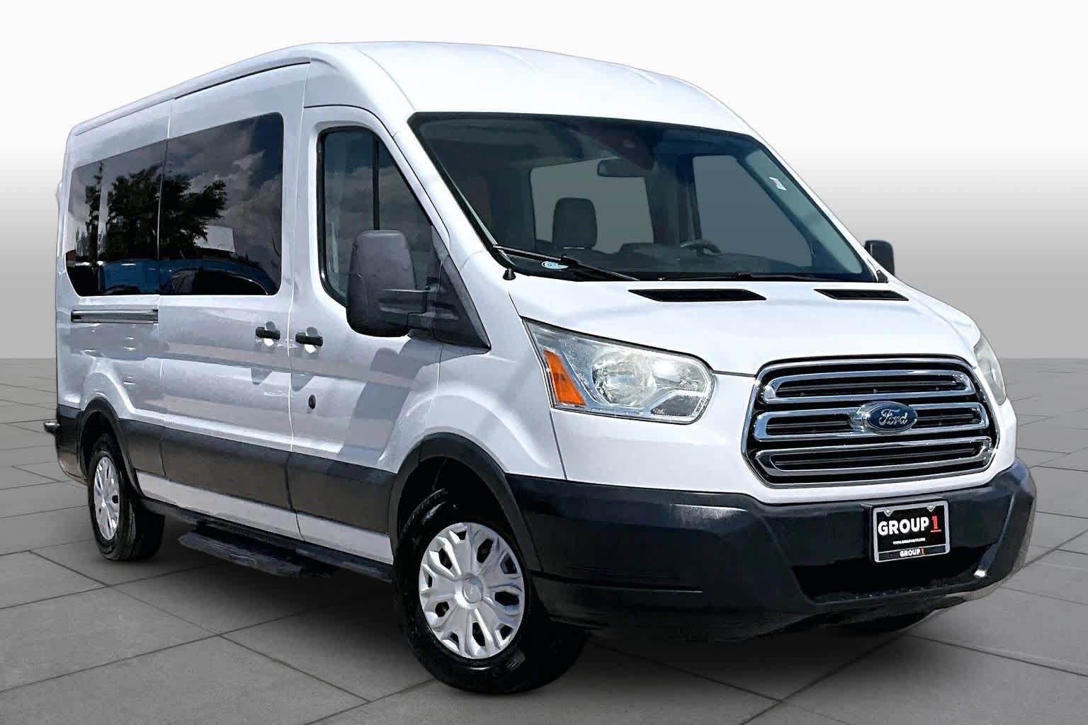 Used 2016 Ford Transit 350 XLT RWD image 3