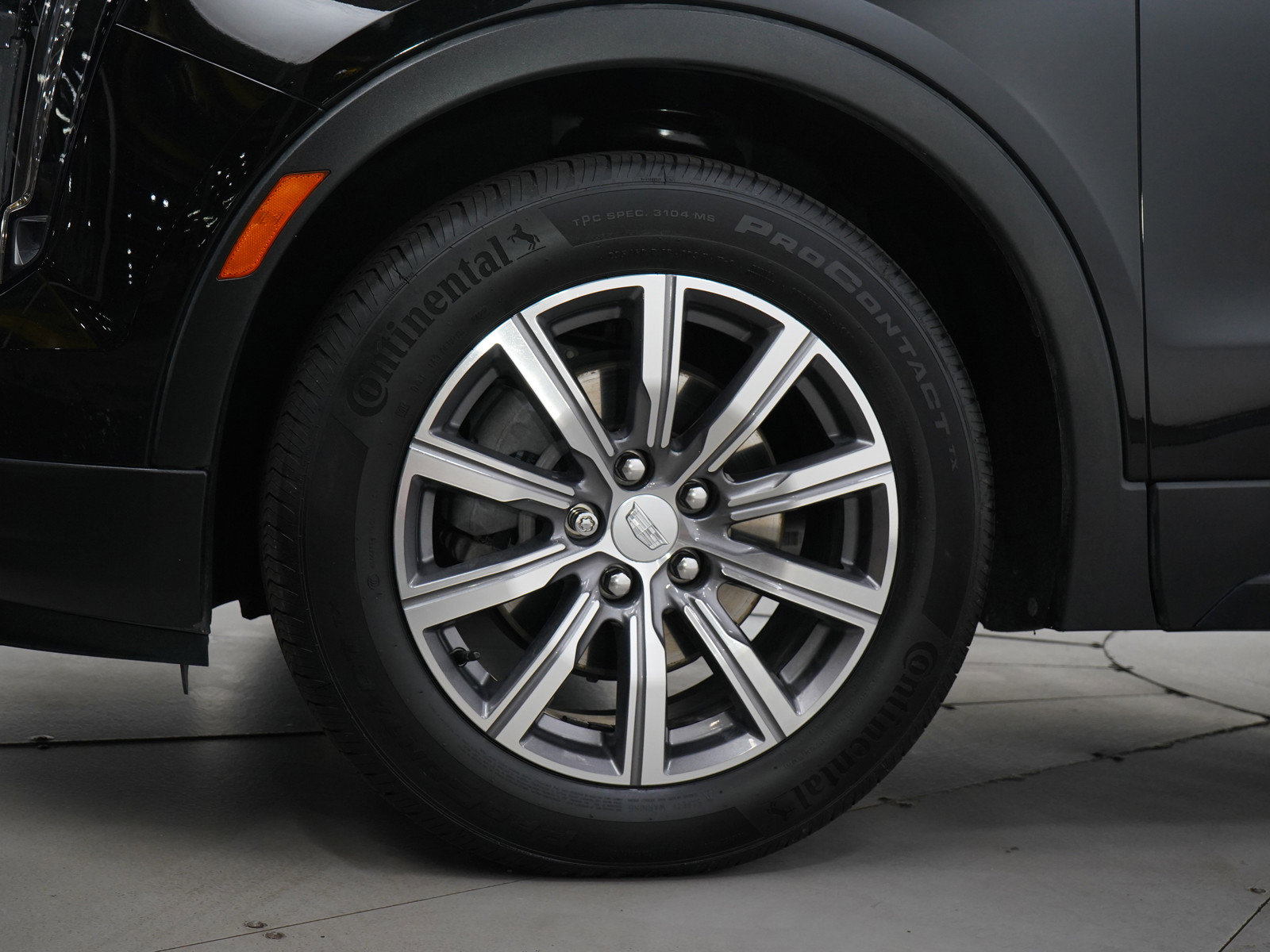 Used 2023 Cadillac XT4 Sport image 32