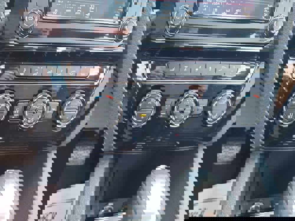 Used 2017 Volkswagen Jetta SEL image 14