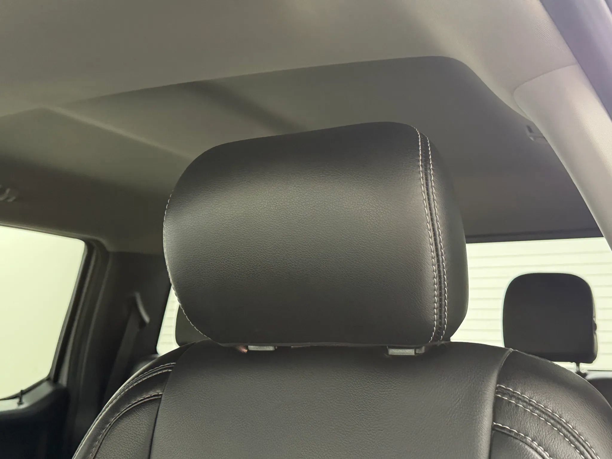 Used 2019 Ford F150 Lariat w/ FX4 Off-Road Package image 34