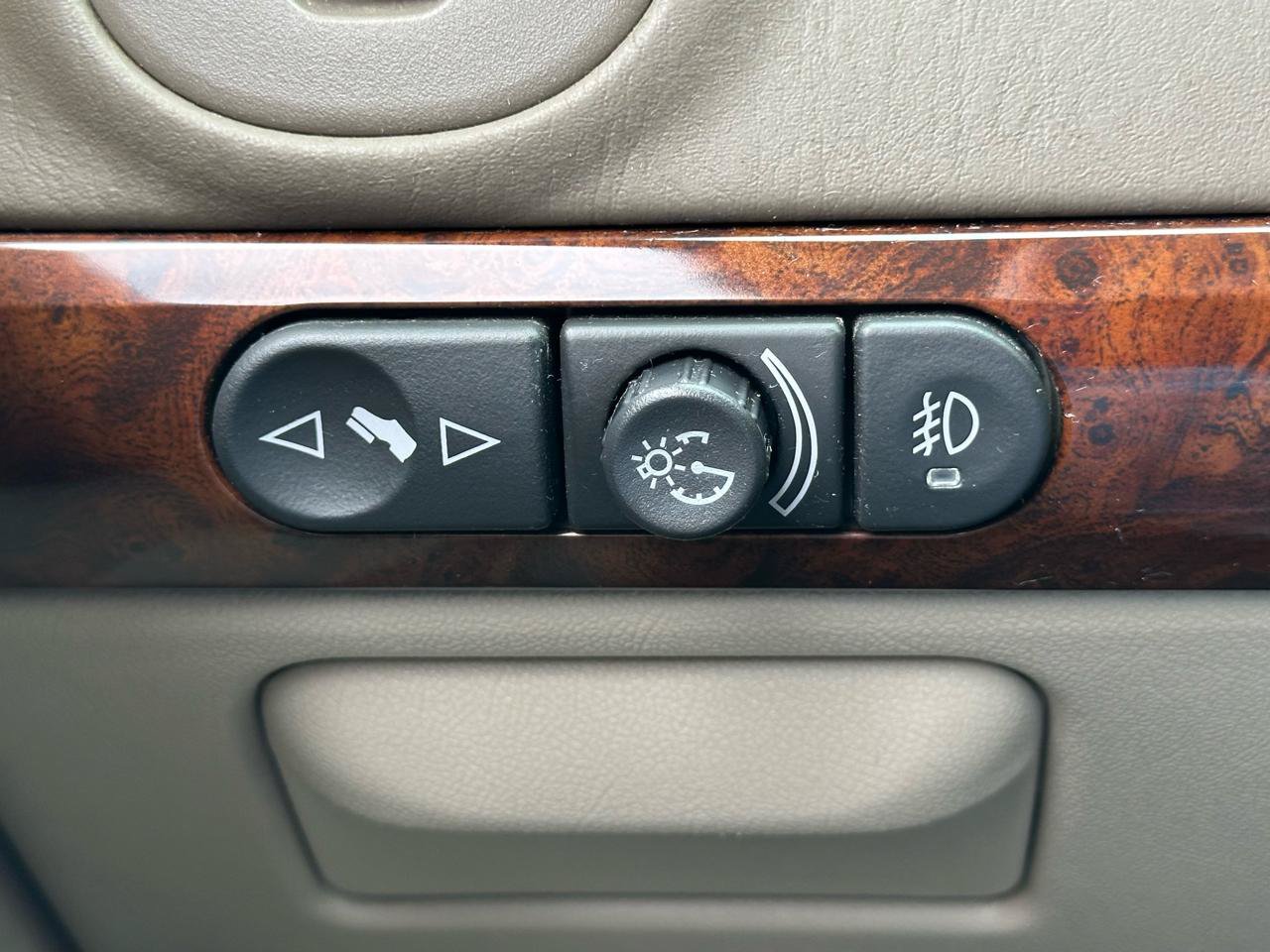 Used 2004 Chevrolet Malibu LT w/ Preferred Equipment Group FWD image 18