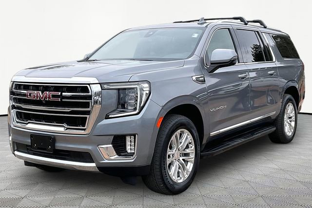 Used 2021 GMC Yukon XL SLT w/ SLT Luxury Plus Package image 3
