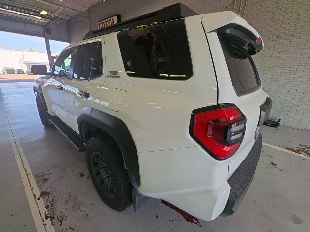 Used 2025 Toyota 4Runner TRD Off-Road Premium AWD/4WD image 6