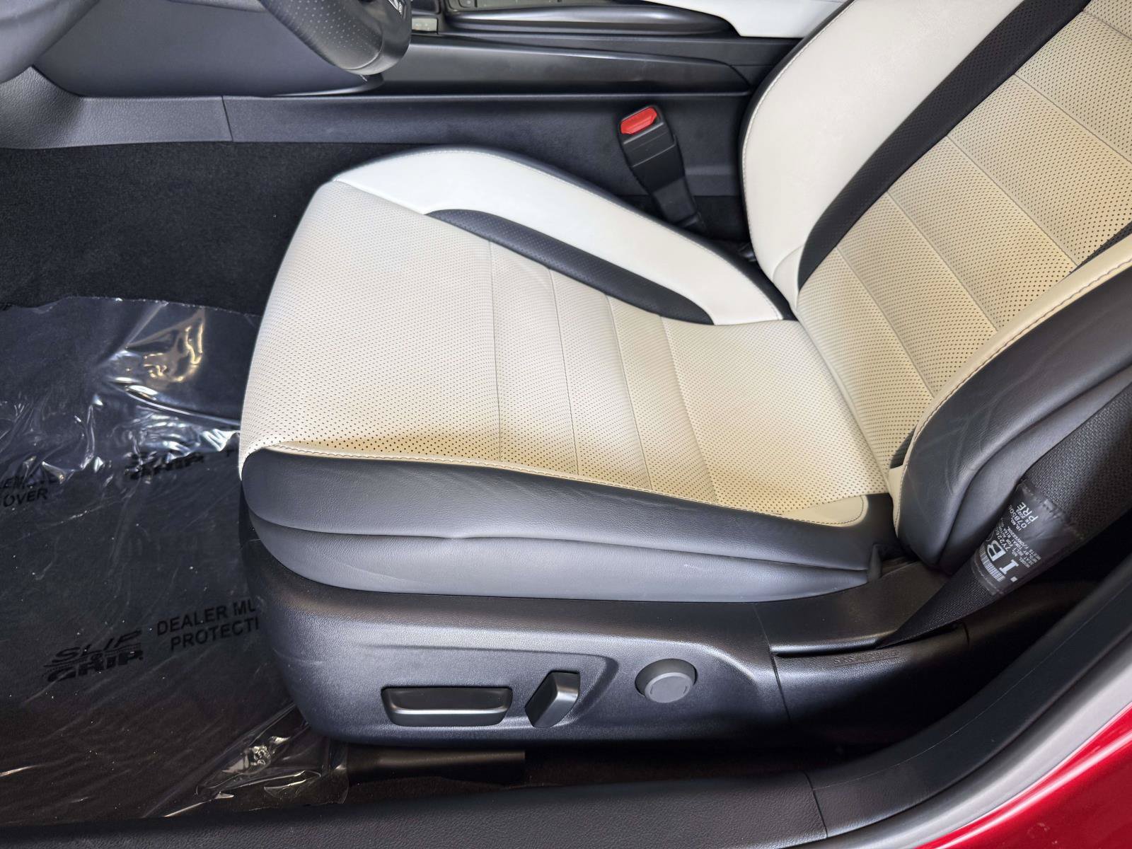 Certified 2023 Lexus IS 350 F Sport AWD/4WD image 3