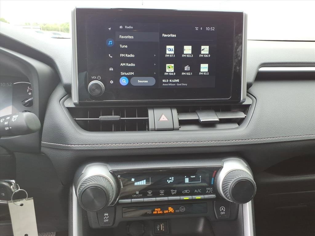 Used 2024 Toyota RAV4 LE image 10