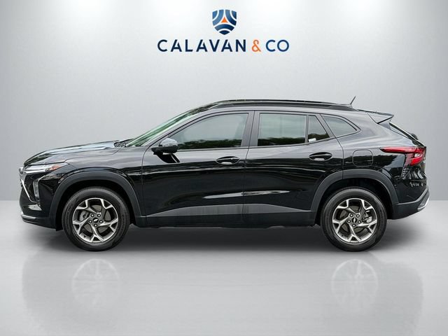 Used 2025 Chevrolet Trax LT w/ Driver Confidence Package FWD image 4
