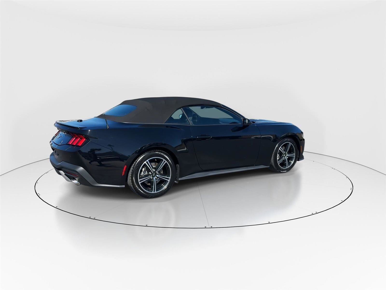 Certified 2025 Ford Mustang Premium image 8