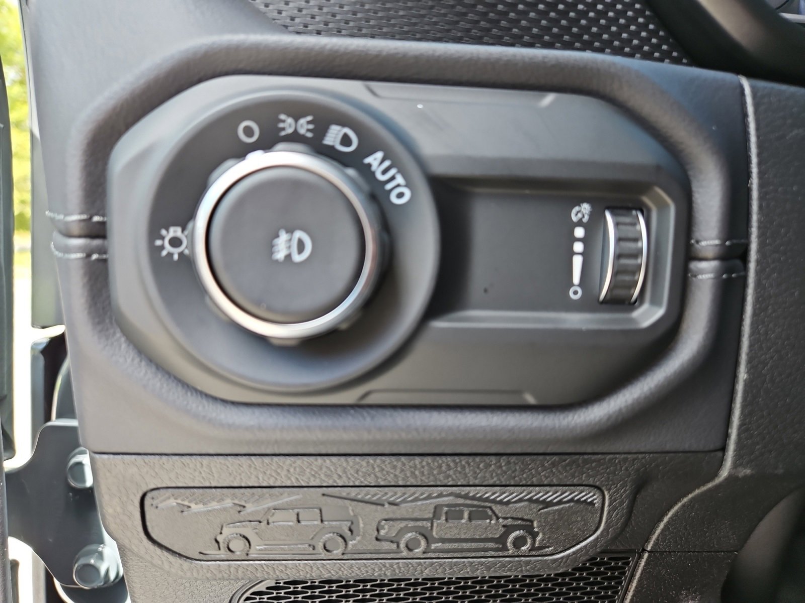 New 2025 Jeep Wrangler Unlimited Rubicon image 23