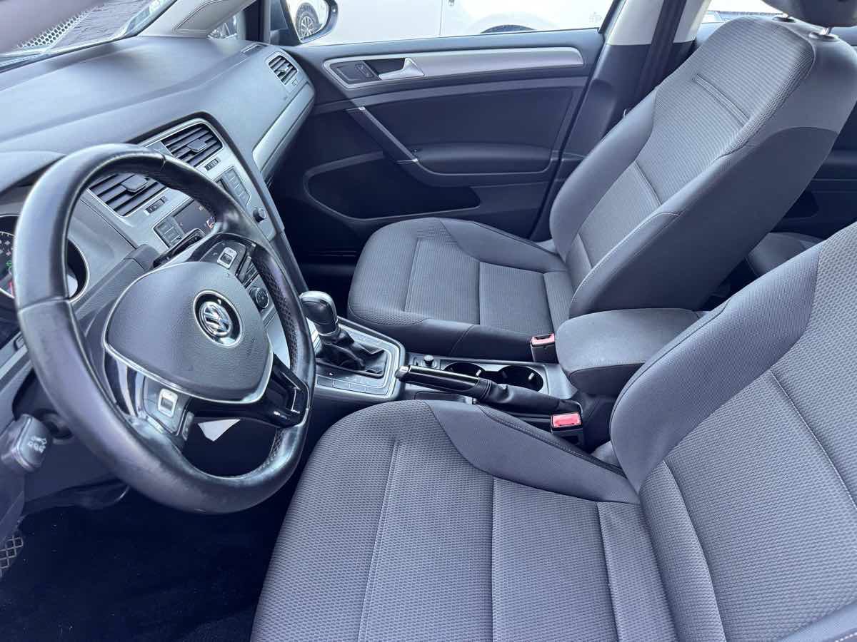 Used 2016 Volkswagen Golf S FWD image 35