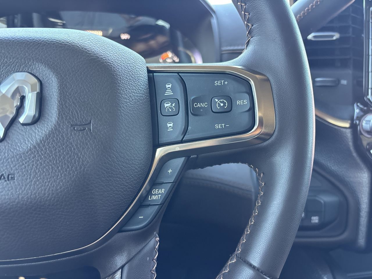 Used 2025 RAM 2500 Limited image 27