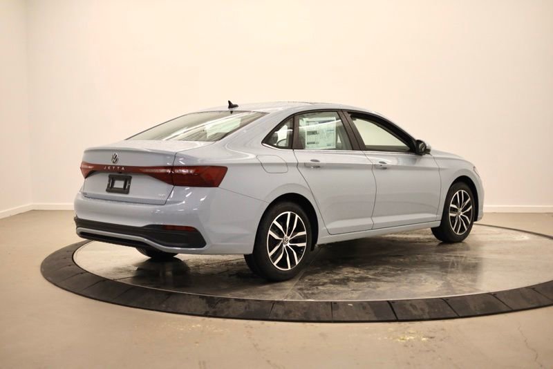New 2026 Volkswagen Jetta SE image 3