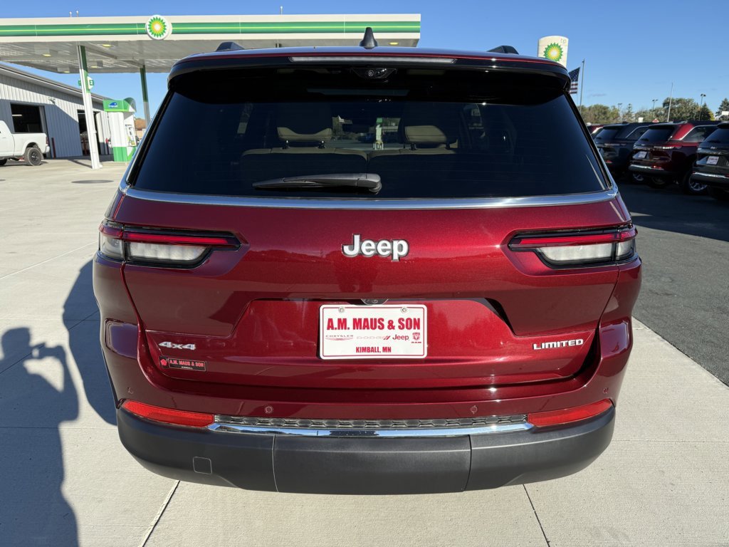 Used 2025 Jeep Grand Cherokee L Limited w/ Luxury Tech Group II image 7