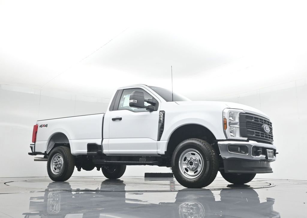 New 2026 Ford F250 XL w/ XL Chrome Package image 3
