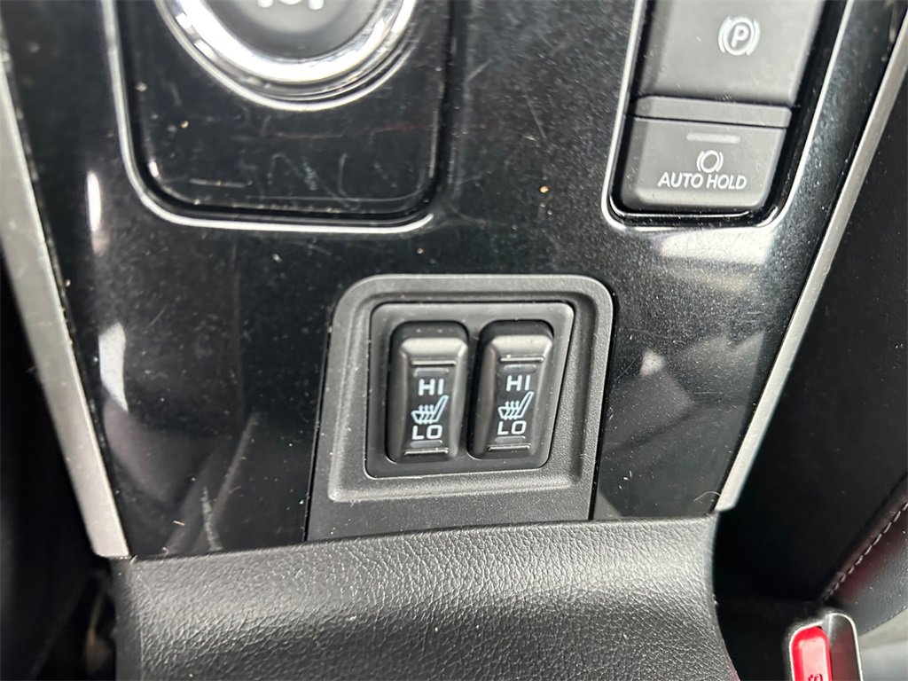 Used 2020 Mitsubishi Outlander SE image 30