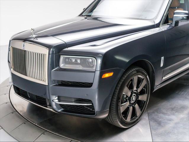 Used 2024 Rolls-Royce Cullinan AWD/4WD image 9