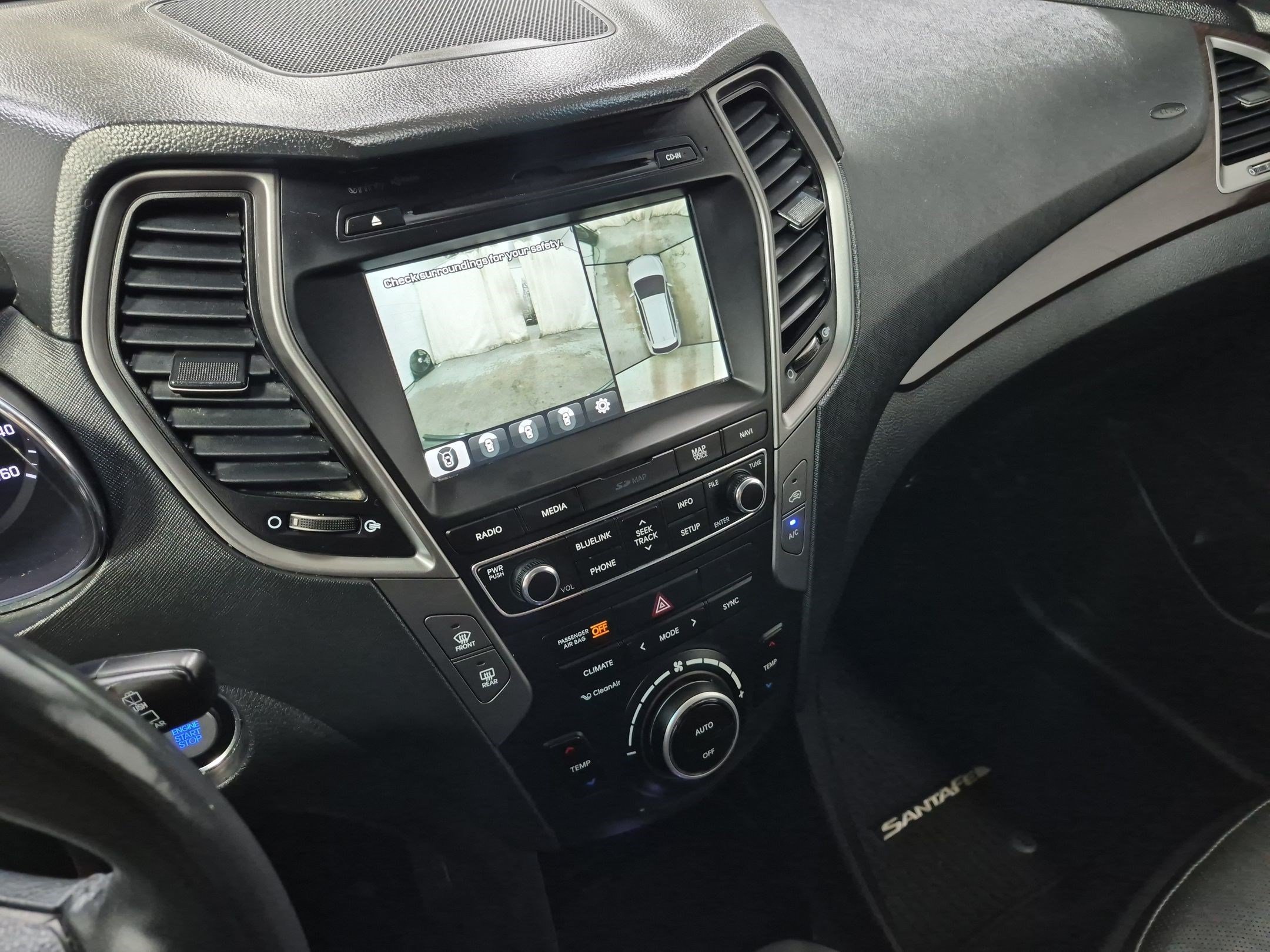 Used 2017 Hyundai Santa Fe Sport w/ Cargo Package FWD image 29