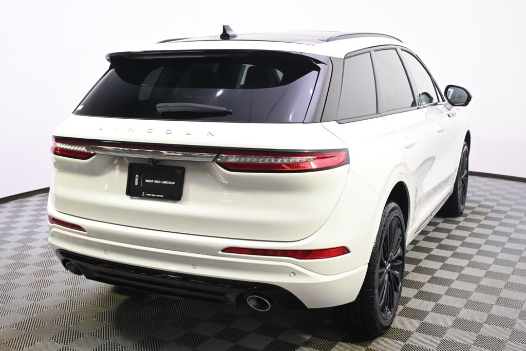 New 2026 Lincoln Corsair Premiere image 6