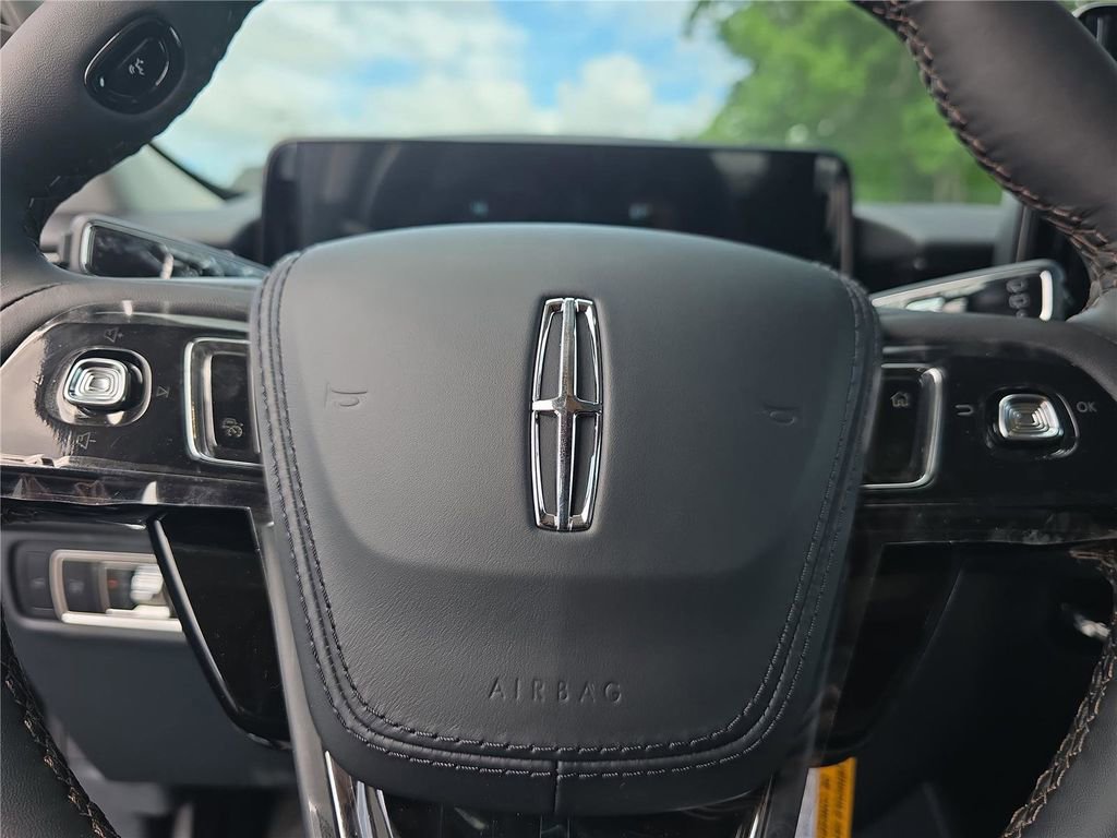New 2026 Lincoln Aviator 2WD image 20