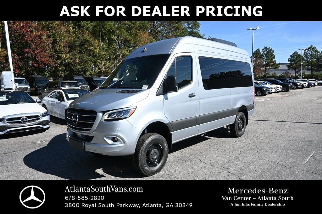Used 2025 Mercedes-Benz Sprinter 2500 image 1