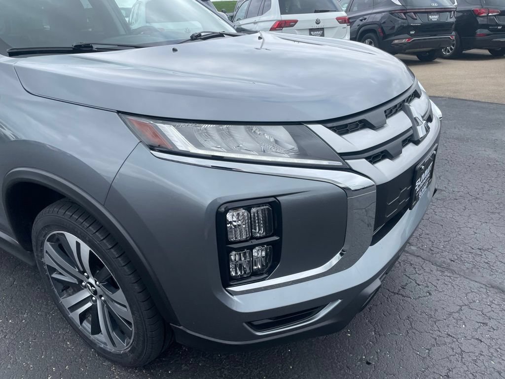 Used 2024 Mitsubishi Outlander Sport ES AWD/4WD image 31