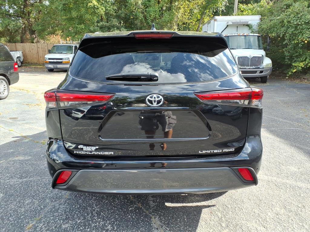 Used 2021 Toyota Highlander Limited AWD/4WD image 4